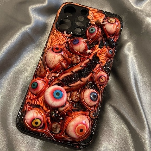 Handmade Collection Pustule Skin Wound Eyes 3D Creepy Phone Case Halloween